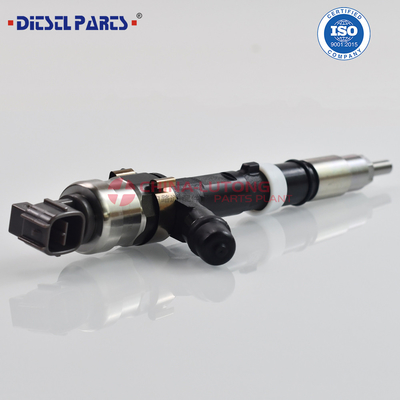 Inyector de combustible diesel de alta calidad 23670-27030 para el motor Toyota RAV4 1c-Ftv Inyector de combustible diesel 095000-0570 para Toyota 1CD-Ftv Diesel Inyector de combustible de tren común 095000-0570