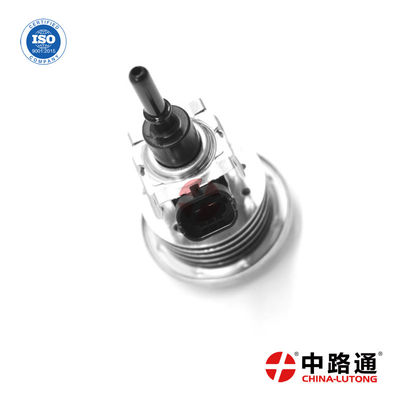 Inyector de fluidos de emisiones de diesel 0 444 021 013 para el sistema de inyección de diesel de tren común Bosch